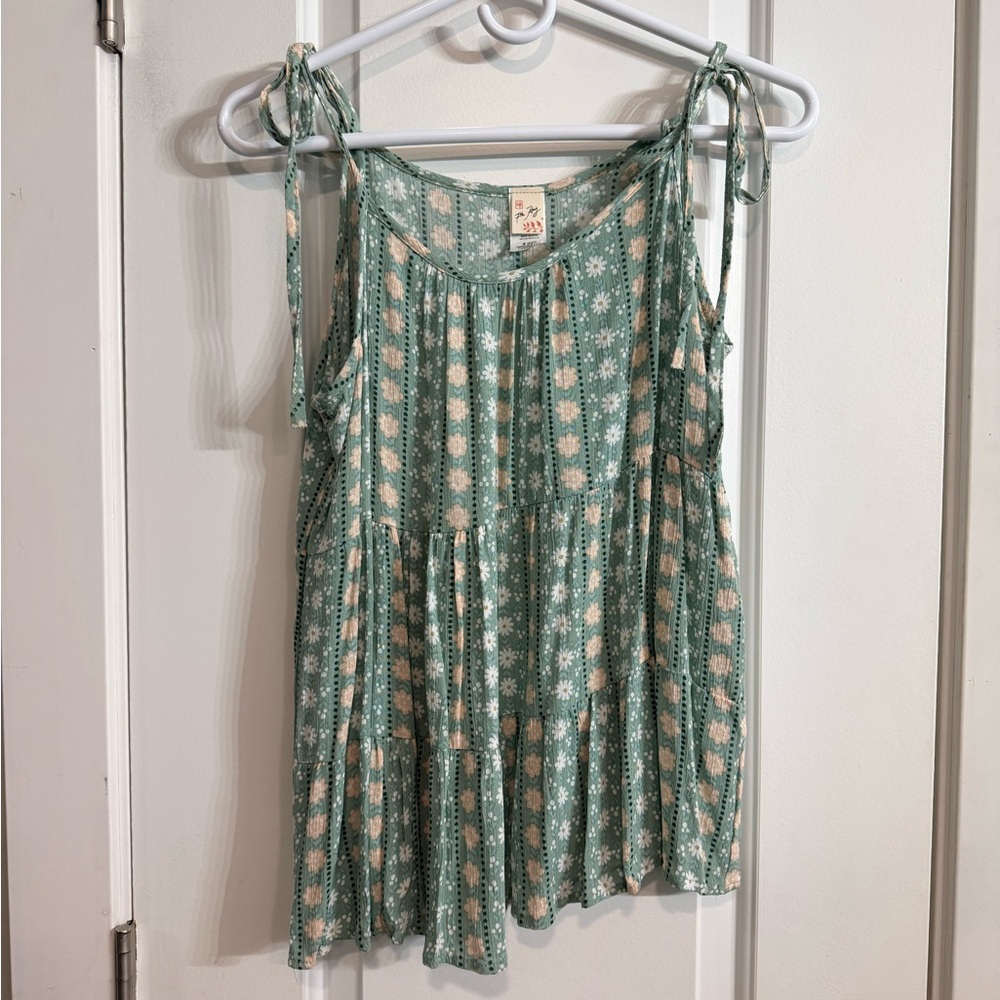 Fifth Ray Green Floral Tiered Tank Boho - Picture 8 of 8
